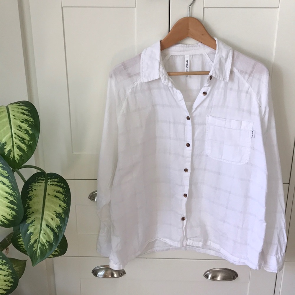 RVCA White Button-Up Blouse
